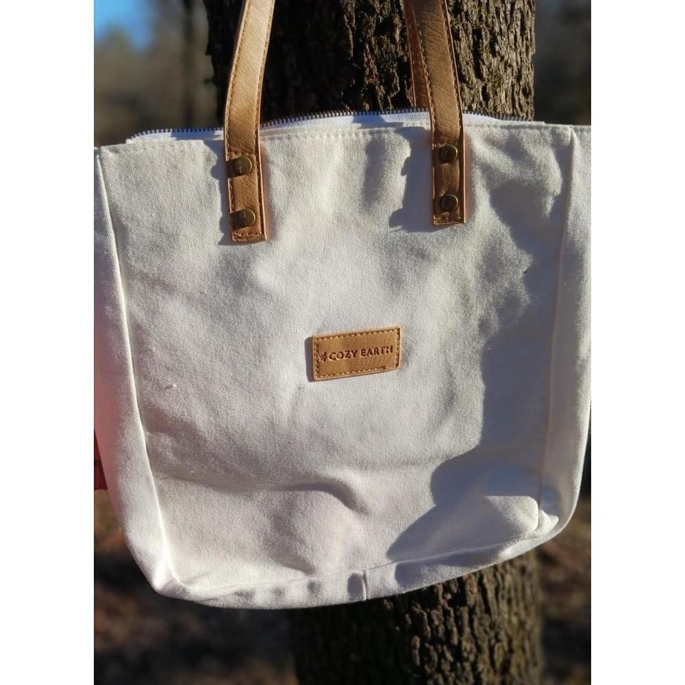 Cosy Earth tote